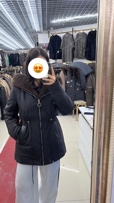 Продам зимний куртка Лассаграда новый