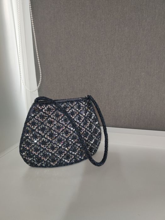 Продам сумочку вечернюю