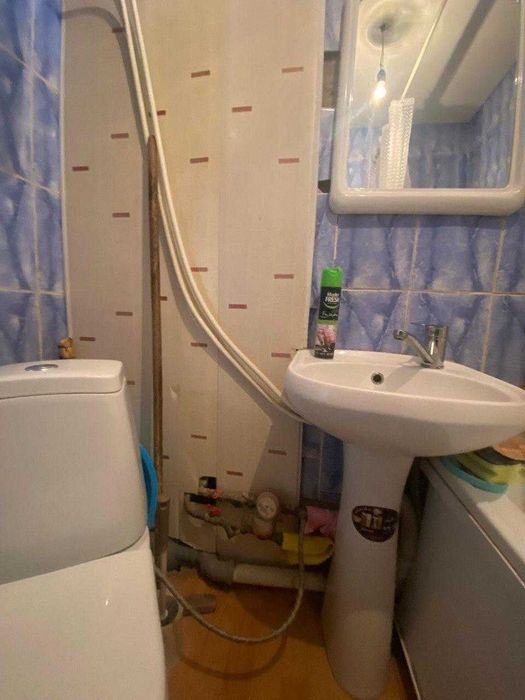 продам 1 комнатную в центре