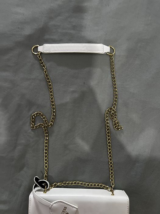 Geanta GUESS