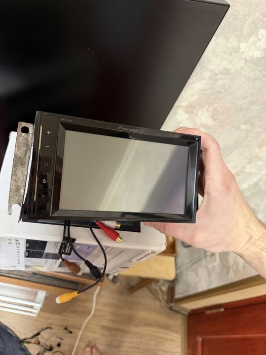 Mafon pioneer DMH-245BT