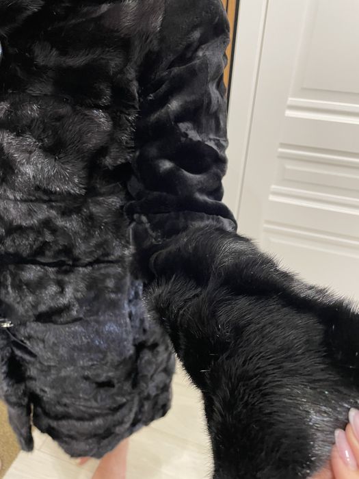 Продам норковую шубу