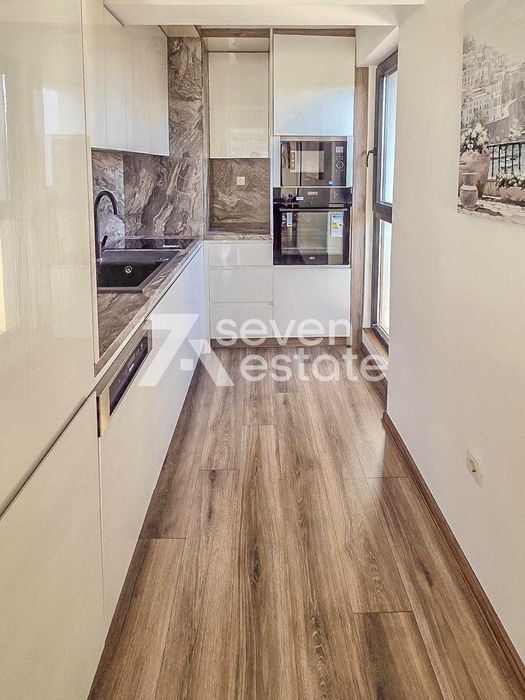 Продава се Тристаен апартамент в София, Гоце Делчев - 110 кв.м за 1878 €/кв.м - Снимка #9