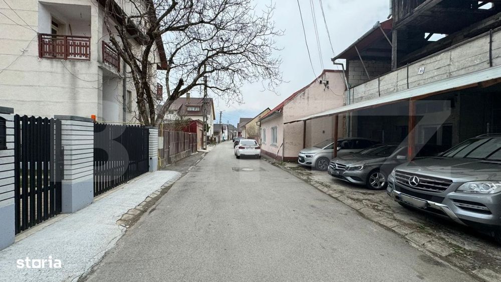 Casa de vanzare, 900 mp, ideala pentru investitie