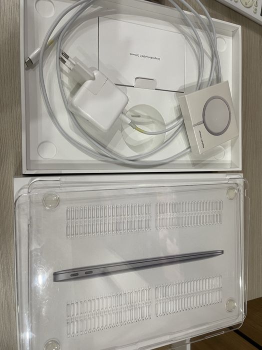 28 циклов MacBook Макбук Air 13 M1