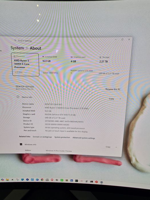 Sistem PC Gaming PC fast with 4K Display