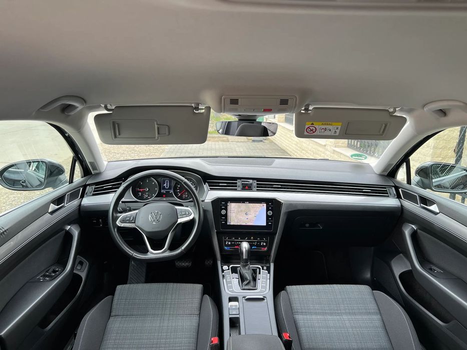 Volkswagen Passat FULL LED , Distronic , Lane Assist , Carte Service , FACTURA CU KM