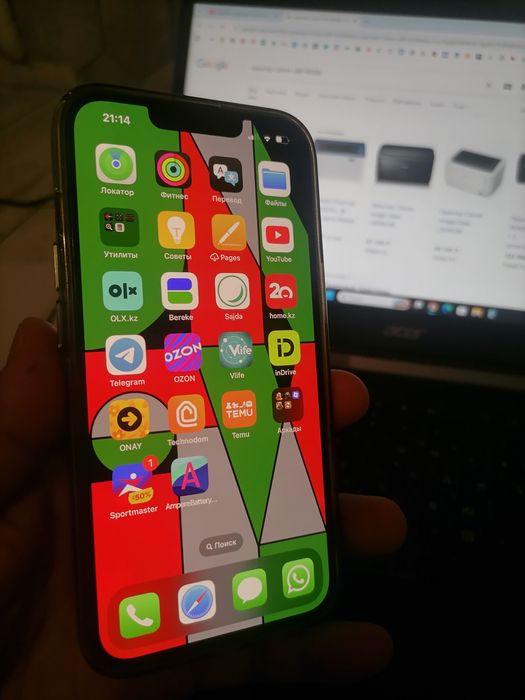 Продаётся почти новый Apple iPhone 13 midnight 128Gb АКБ 100 %