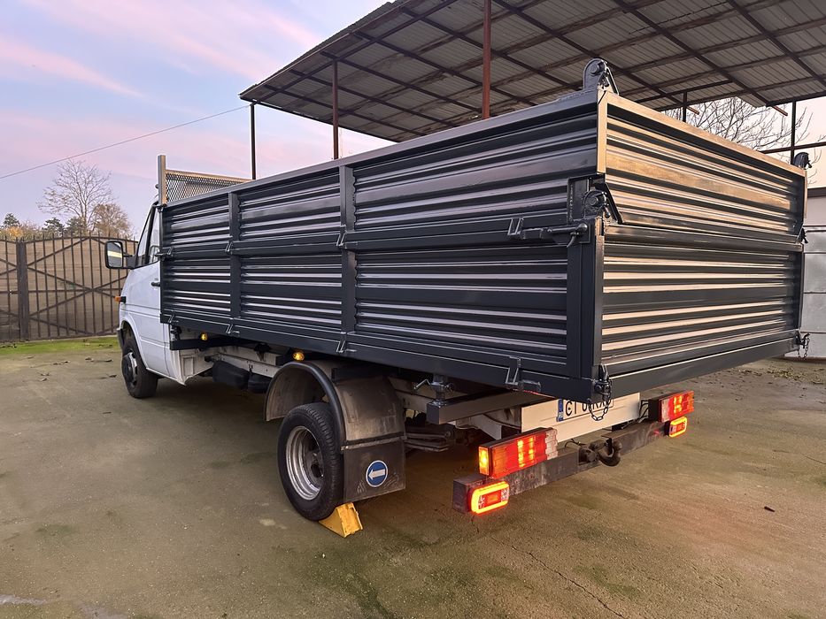 Mercedes Sprinter 412 basculabil pe trei parti!