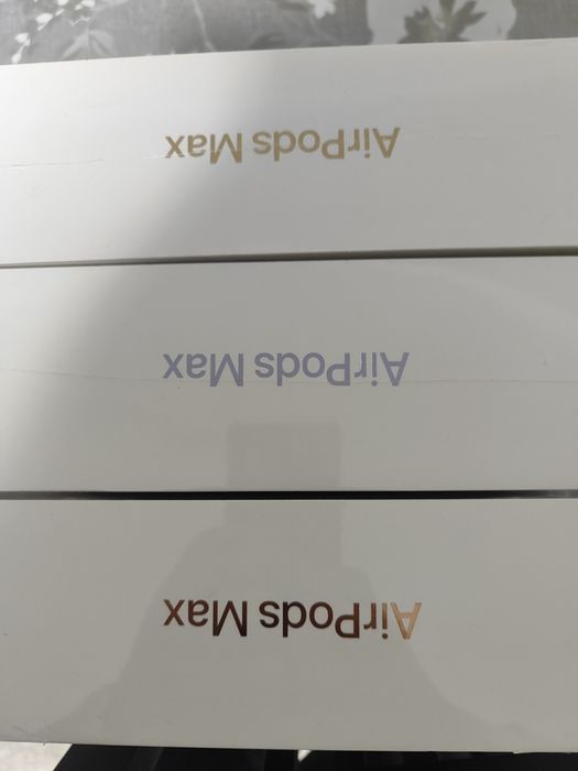 Продам наушники  AirPodsMax