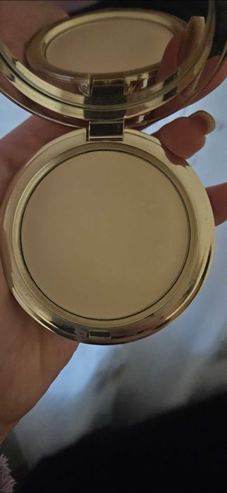 Пудра - Clarins 001