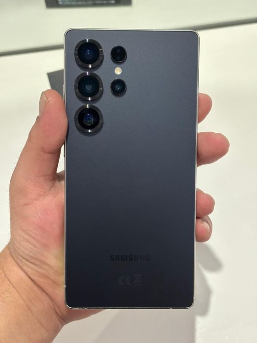 Samsung galaxy s25 ultra-като нов