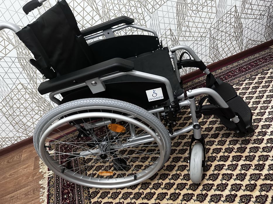 Инвалидная коляска