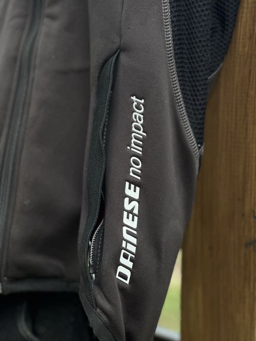 Протекторен елек Dainese