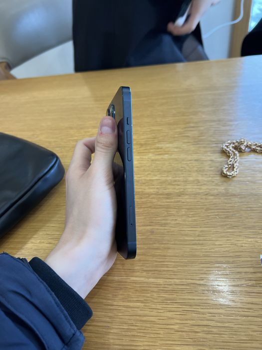 Продам айфон 13 iphone 13