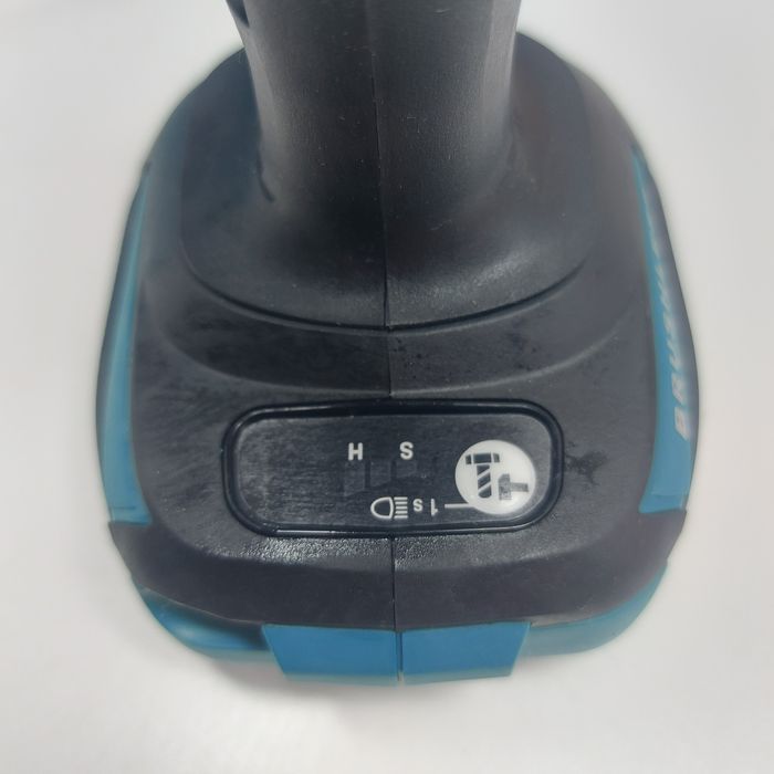 Акумулаторен ударен гайковерт Makita DTW1002Z