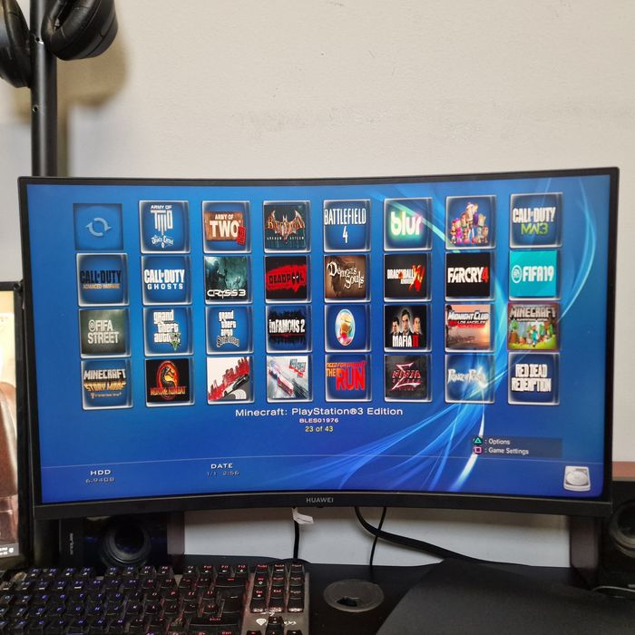 Playstation 3 slim modat Hdd 320gb 2 manete PS3 43 jocuri