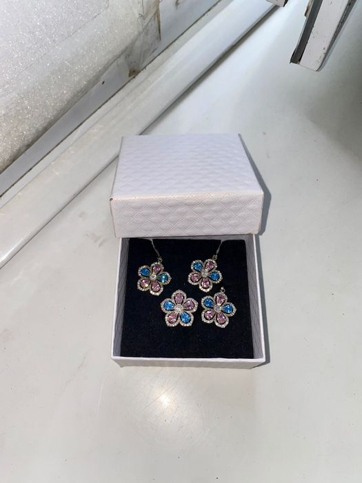 Продается серебро набор