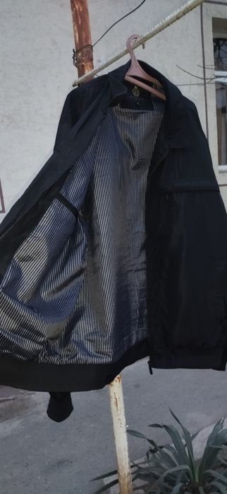 Мужское куртка.. ветровка янгидек