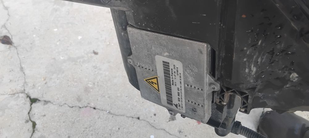 Bi-Xenon Фарове Audi A3 8P ксенон с лупи оборудвани оригинални