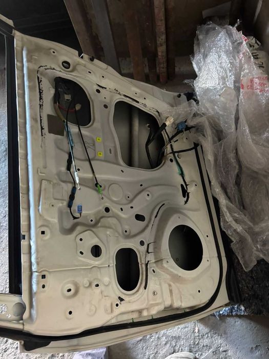 Дверь водительская toyota estima ACR50