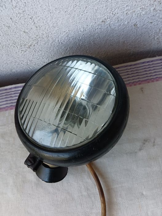 Продам авто фару.