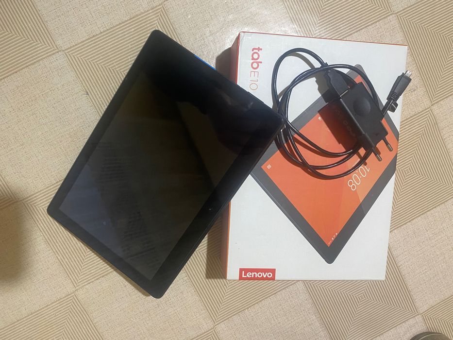 Таблет Lenovo Tab E10