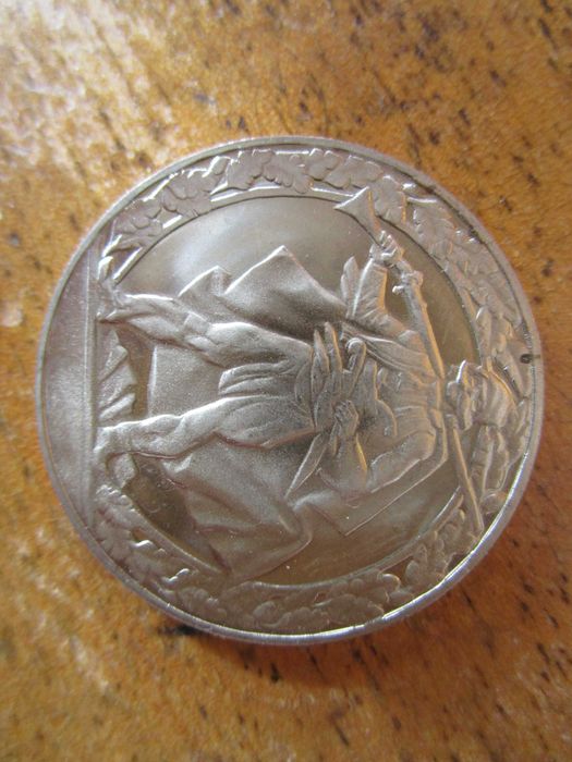 Монети, колекция - ЧЕТИ ОПИСАНИЕТО