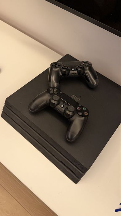 Consola Sony Playstation PS 4 PRO 1TB