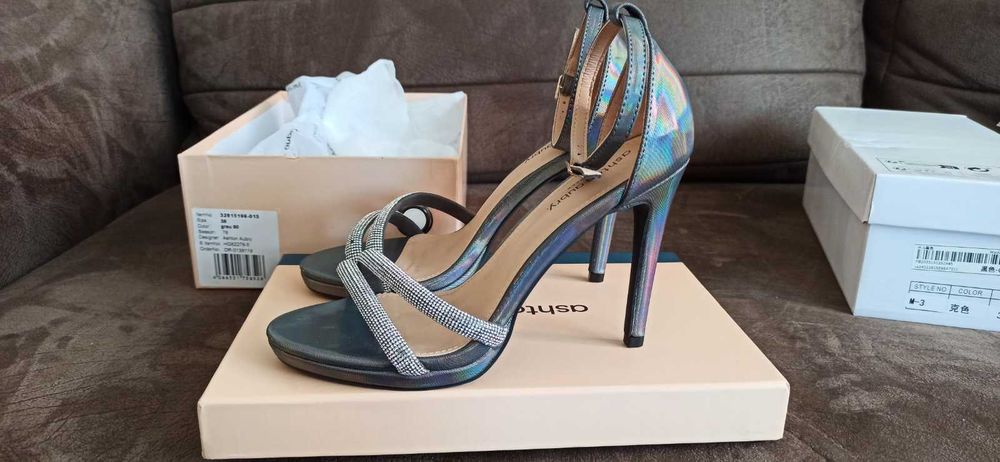 Нови официални сиви обувки