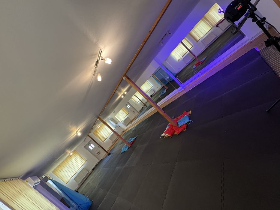 Închiriez sală Dans, Aerobic, Pilates, Teatru