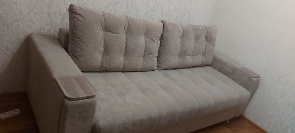Диван в хорошем состоянии