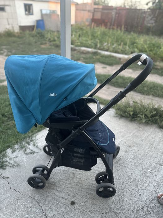 Коляска детская Joie
