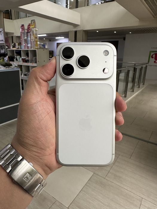 Айфон 17 про 256 гб