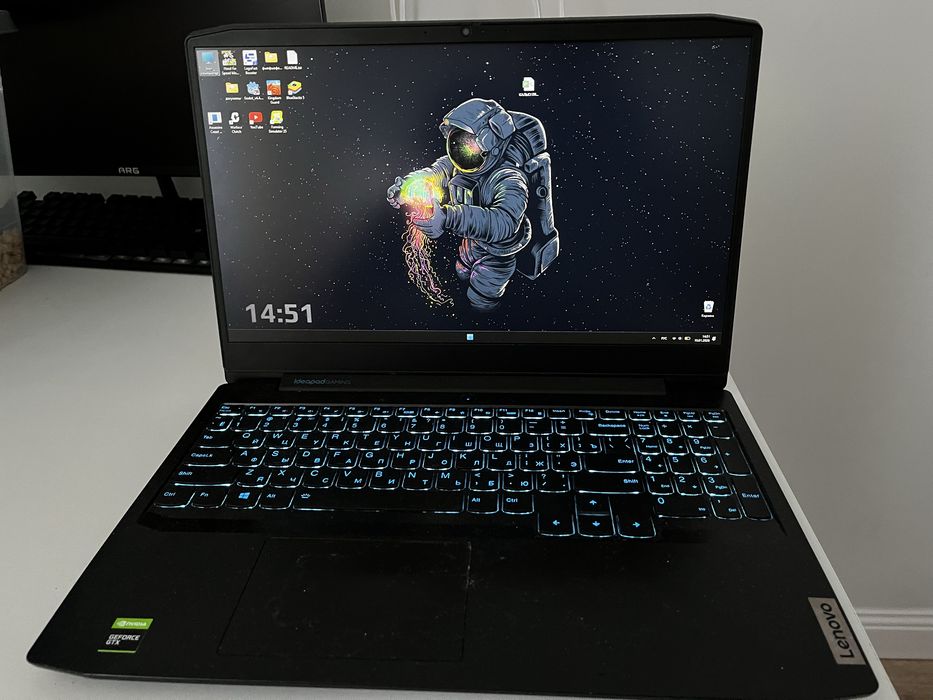 Ноутбоук lenovo gtx 1650 i5
