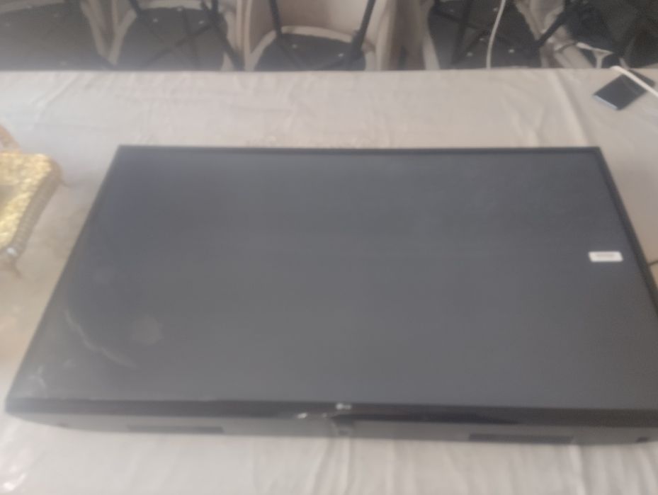 Продам телевизор LG