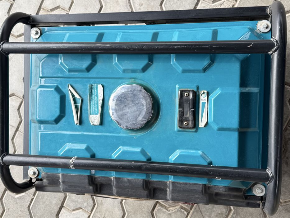 Продам генератор Honda