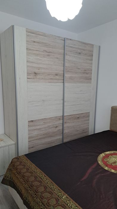 Închiriez apartament 2 camere tip studio