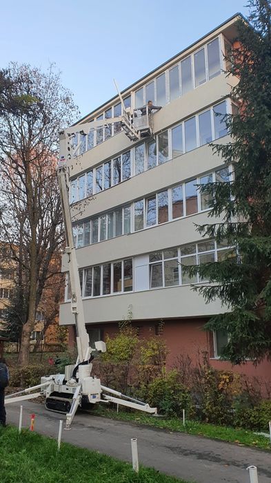 Închiriere nacelă PRB, lucru la înălțime, alpinism utilitar