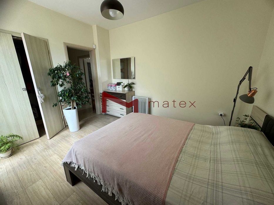 Дава се под наем Двустаен апартамент в Варна, Конфуто - 73 кв.м за 648.21 € - Снимка #2