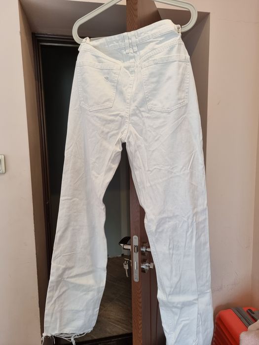 Дамски бели дънки от Sinsay