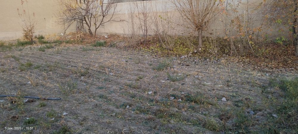 Yer sotiladi juma shahrida 4 sotix