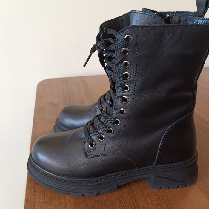 Продам ботинки зимние