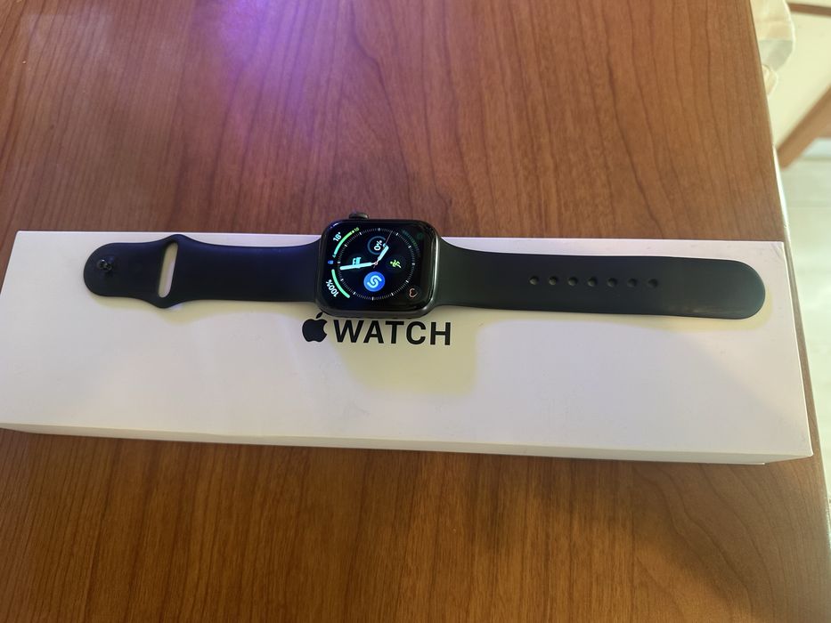 Apple Watch SE 44