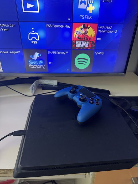 PlayStation 4 slim