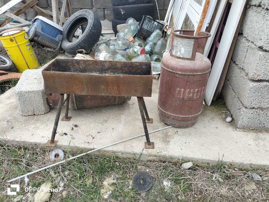 2шт газ балон и 1шт мангал 20000