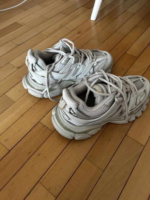 Balenciaga track