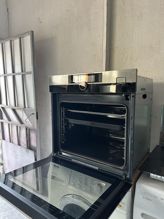 Фурна +гаранция 1 година. AEG, конвекция, пара. Безплатна доставка за София