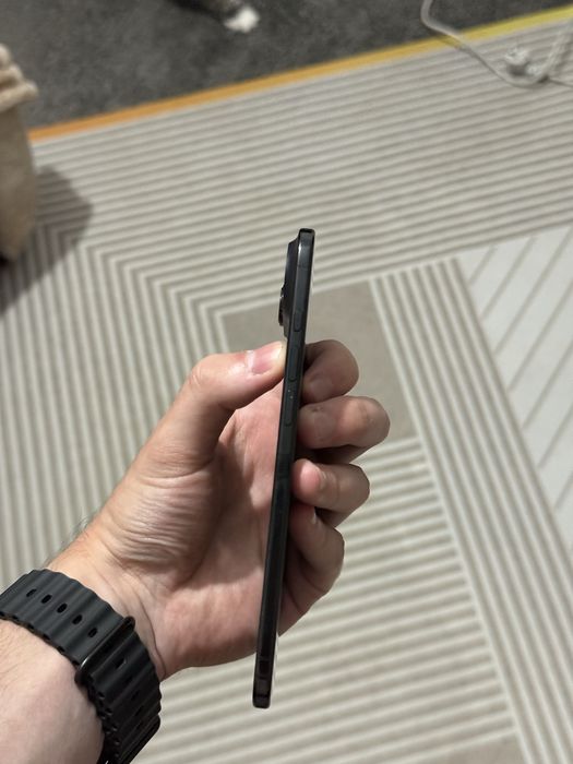 Обменяю iphone air 256gb и iphone 14 pro max 128