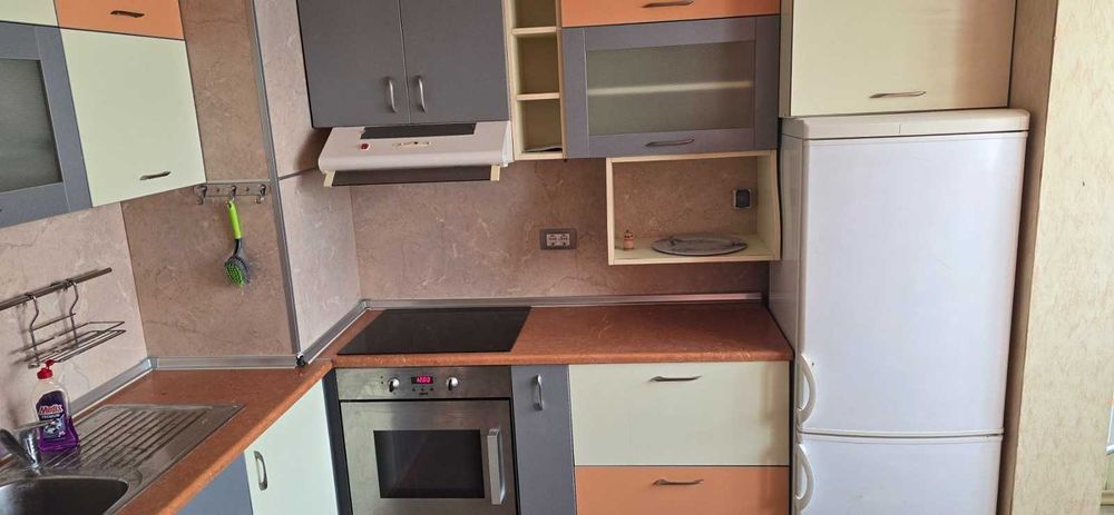 Дава се под наем Тристаен апартамент в Бургас, Братя Миладинови - 100 кв.м за 450 € - Снимка #5